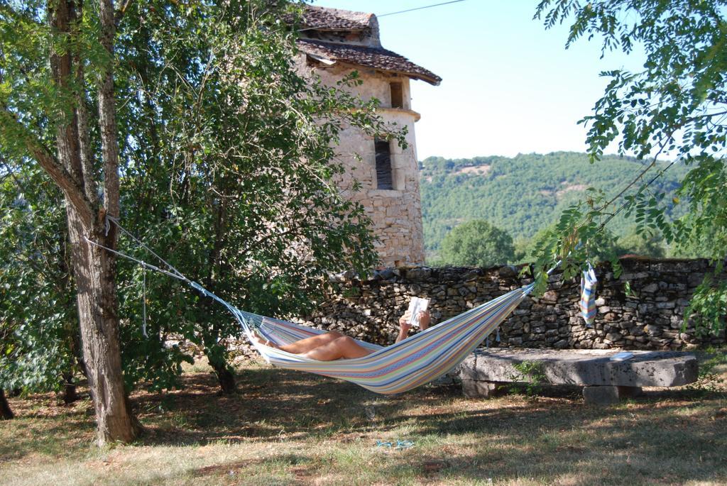 Mas De Garrigue Bed & Breakfast Calvignac Exterior foto